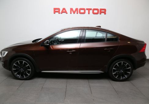 Volvo S60 Cross Country, 2016