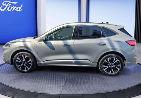 Ford Kuga, 2022