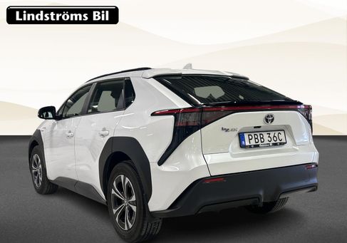 Toyota bZ4X, 2025