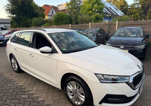 Skoda Octavia, 2023 3