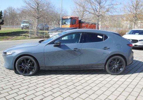 Mazda 3, 2025