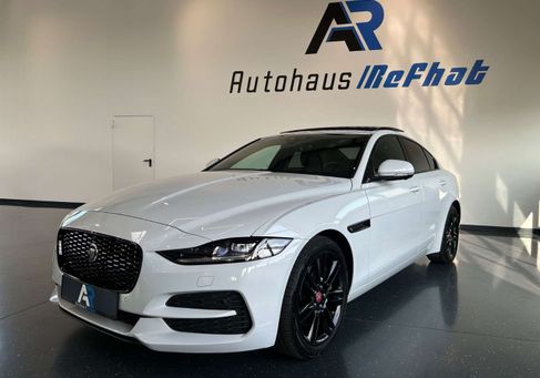 Jaguar XE, 2020