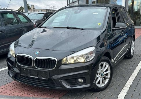 BMW 216, 2018