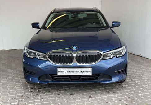 BMW 320, 2021 3