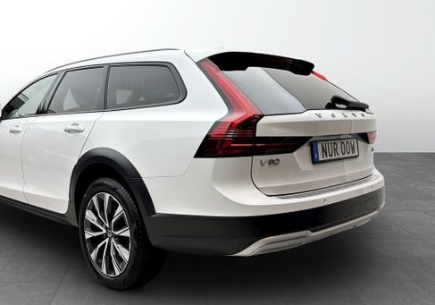Volvo V90 Cross Country, 2023