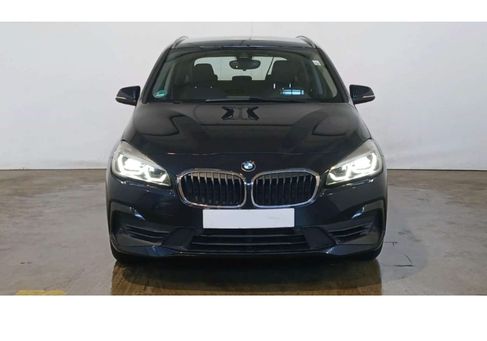 BMW 218, 2018
