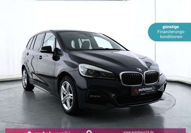BMW 216, 2022