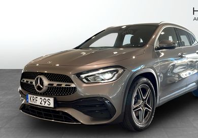 Mercedes-Benz GLA 200, 2021
