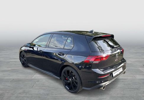 Volkswagen Golf, 2023 2