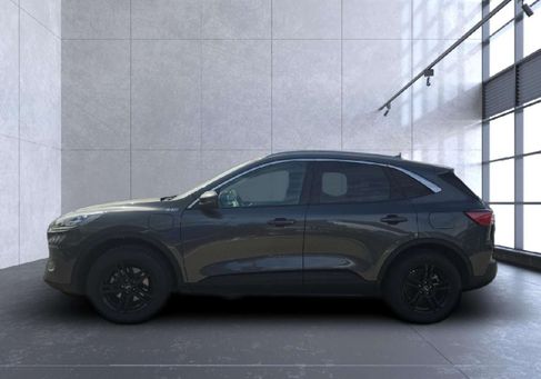 Ford Kuga, 2022