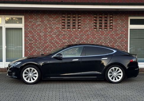 Tesla Model S, 2017