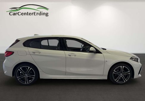 BMW 118, 2024