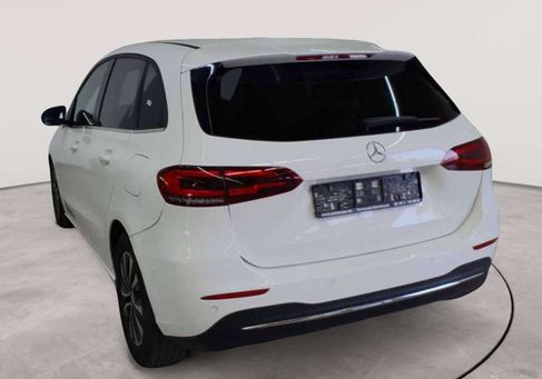 Mercedes-Benz B 200, 2020