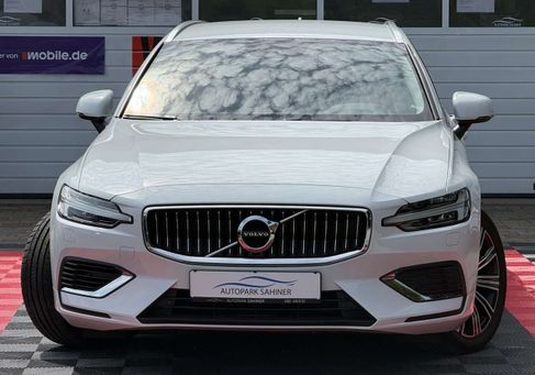 Volvo V60, 2022