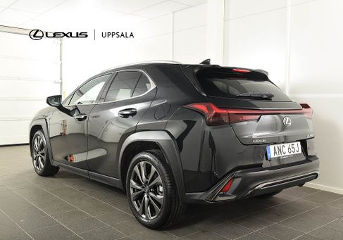 Lexus UX, 2024