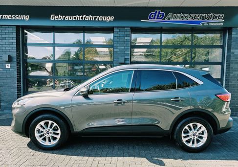 Ford Kuga, 2022 2