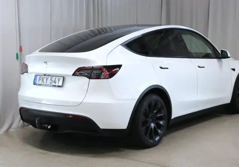 Tesla Model Y, 2023 2