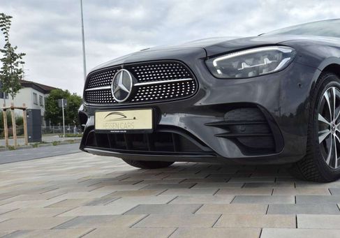 Mercedes-Benz E 300, 2022