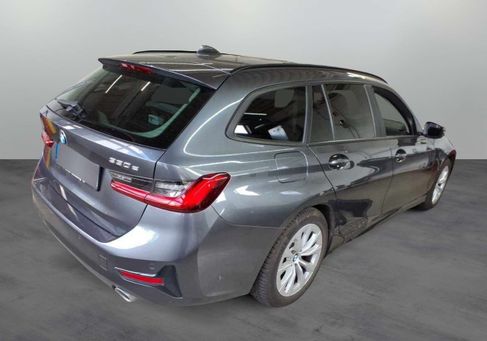 BMW 330, 2021