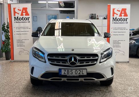 Mercedes-Benz GLA 180, 2020