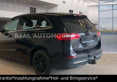 Mercedes-Benz B 180, 2020