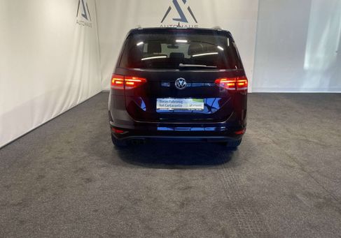 Volkswagen Touran, 2019 3