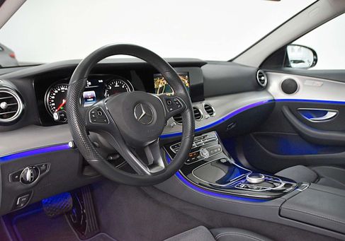 Mercedes-Benz E 220, 2017