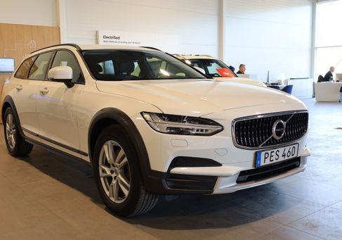 Volvo V90 Cross Country, 2018