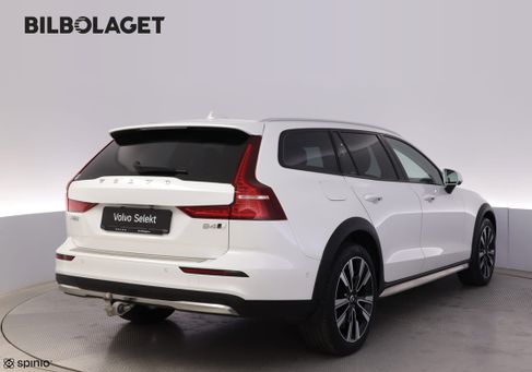 Volvo V60 Cross Country, 2024
