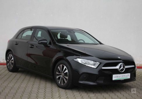 Mercedes-Benz A 180, 2022