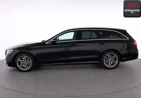 Mercedes-Benz E 300, 2023 2