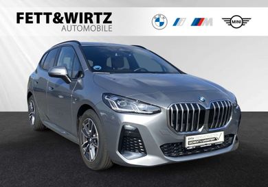 BMW 220, 2025
