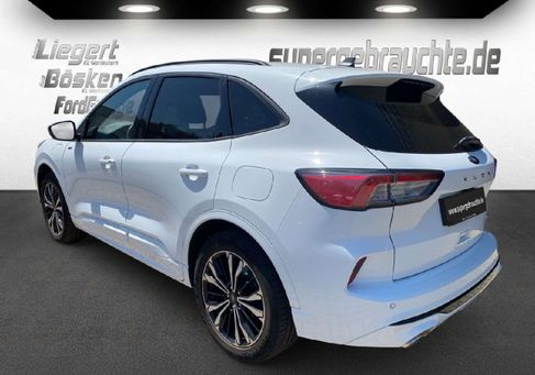Ford Kuga, 2022