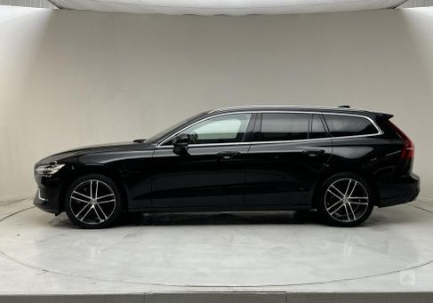 Volvo V60, 2022