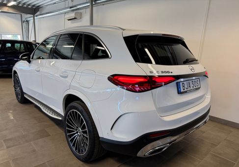 Mercedes-Benz GLC 300, 2023