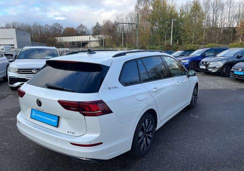 Volkswagen Golf, 2024 3