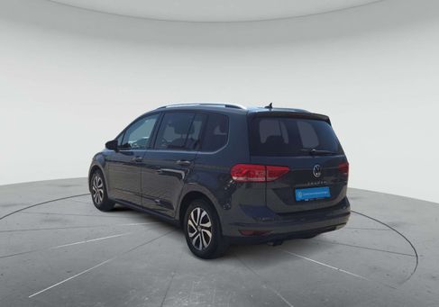 Volkswagen Touran, 2023 3