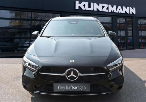 Mercedes-Benz A 200, 2026