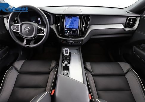 Volvo XC60, 2025