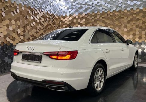 Audi A4, 2021