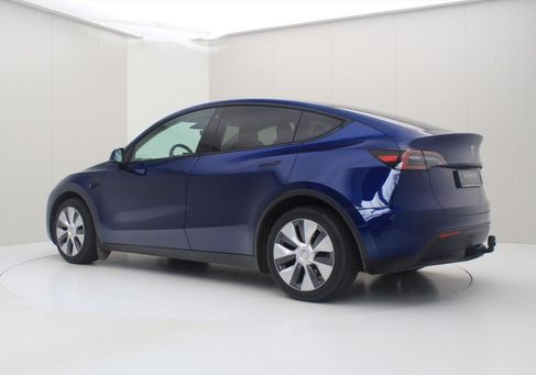 Tesla Model Y, 2023 3