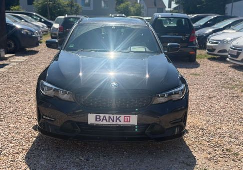 BMW 318, 2021