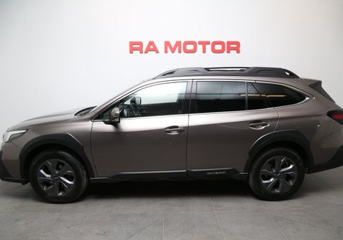 Subaru OUTBACK, 2022