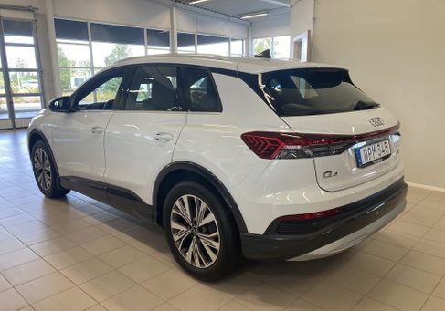 Audi Q4, 2024 3