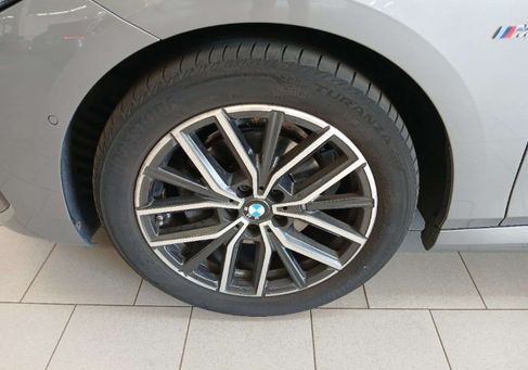 BMW 218, 2025 3