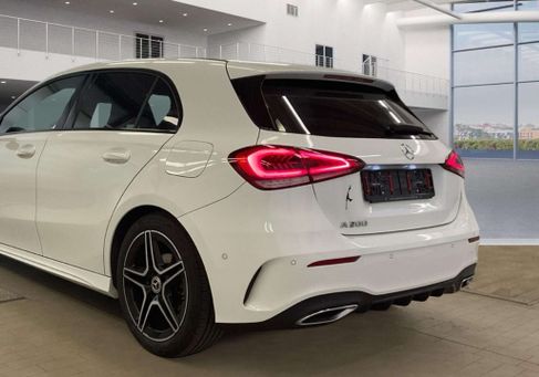 Mercedes-Benz A 200, 2022