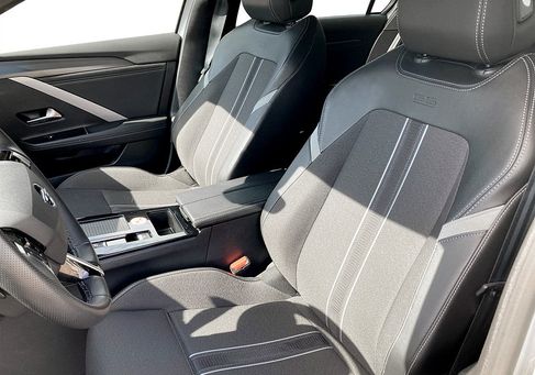 Opel Astra, 2024