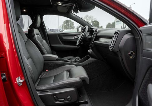 Volvo XC40, 2021 3