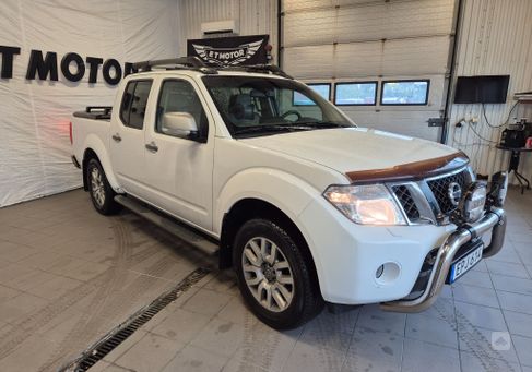 Nissan Navara, 2015
