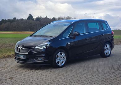 Opel Zafira, 2018